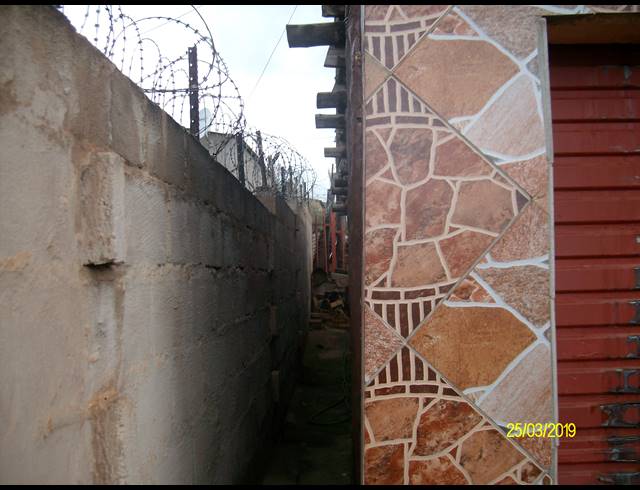 3 BEDROOM FREEHOLD FOR SALE IN MPOPHOMENI